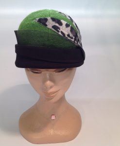 cloche in Jersey cooked with applications and end fleece - frontal view